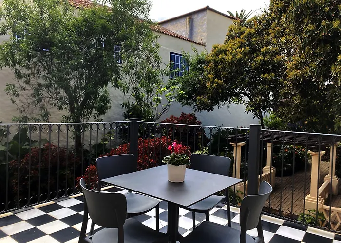 Nava Hotel 4*