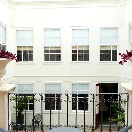 Nava Hotel