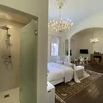 Nava 4*