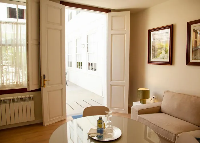 Nava Hotel 4*
